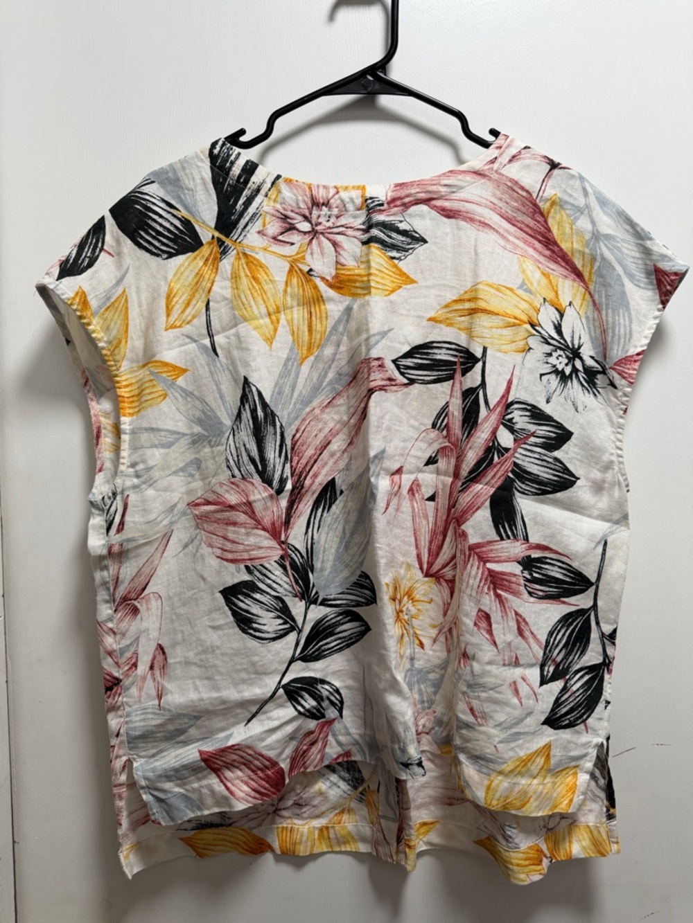 C & C California 100% Linen Floral Shirt Sz XL Coastal Beach Vacation Luxury - Picture 4 of 7